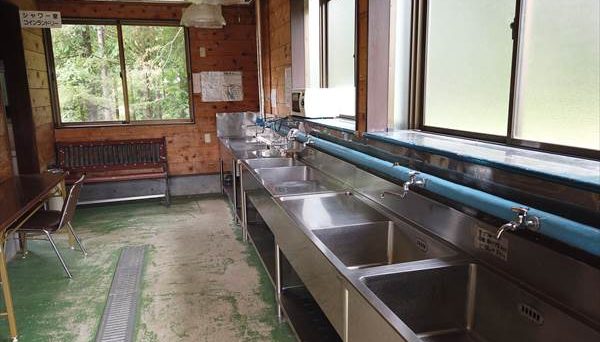 桧原西湖畔オートキャンプ場