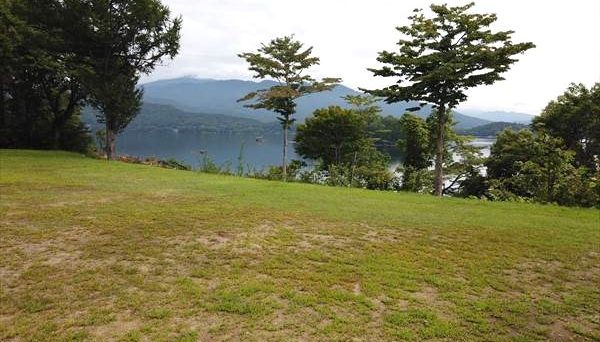 桧原西湖畔オートキャンプ場