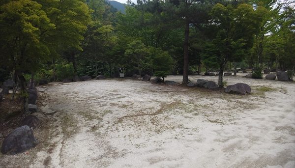 塔の岩オートキャンプ場 塔の岩オートキャンプ場