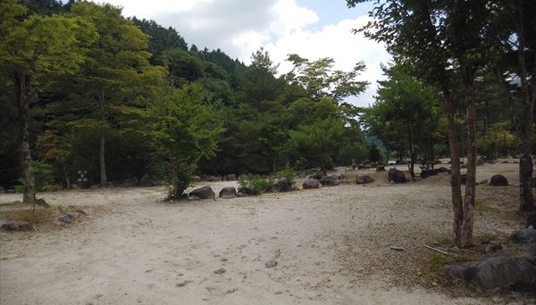 塔の岩オートキャンプ場 塔の岩オートキャンプ場