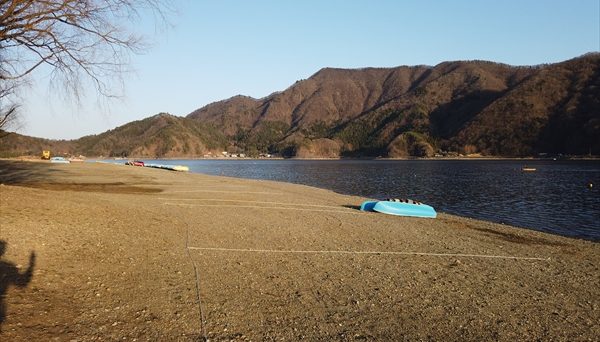 西湖 自由キャンプ場