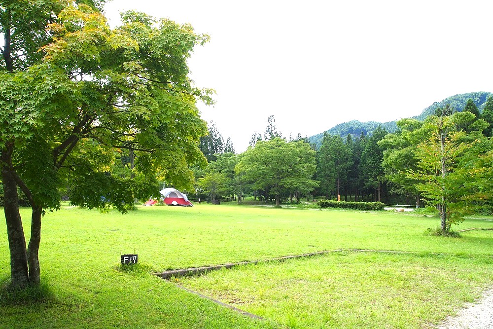 那須たかはらオートキャンプ場芝サイト