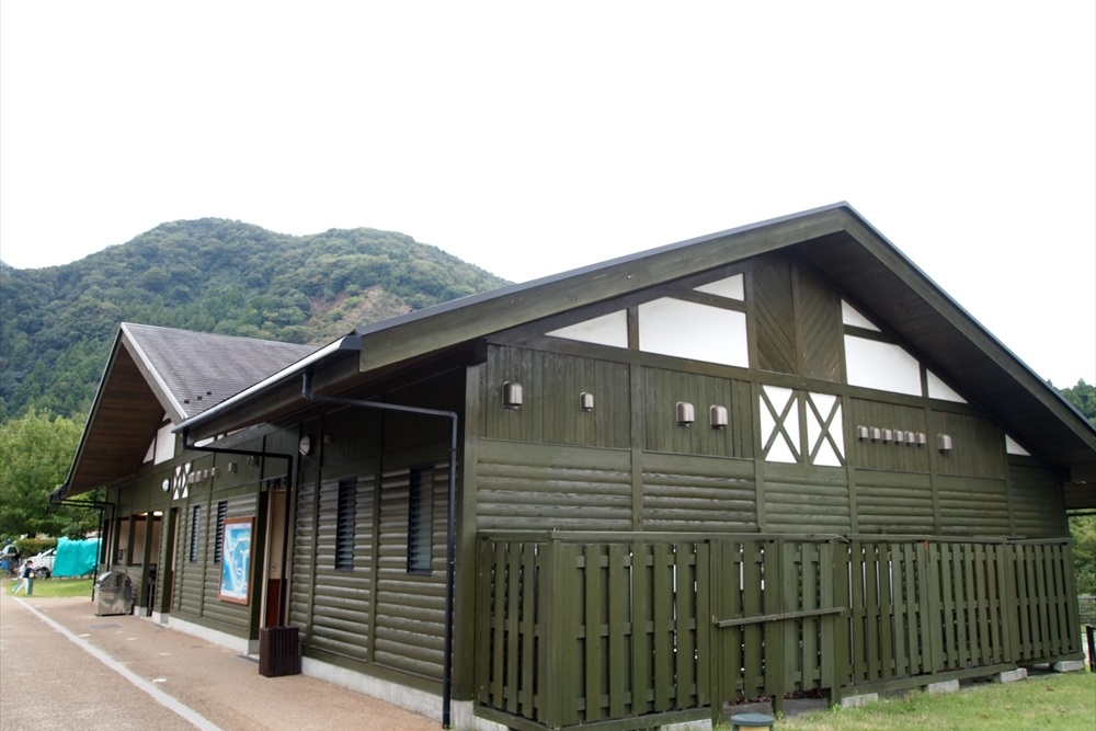 青川峡キャンピングパーク