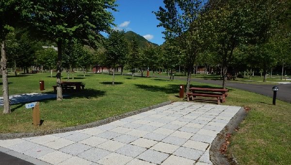 鶉ダムオートキャンプ場ハチャムの森