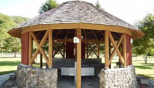 鶉ダムオートキャンプ場ハチャムの森