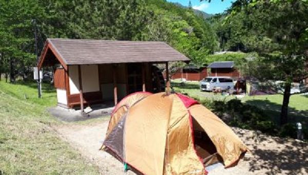 円満地公園オートキャンプ場