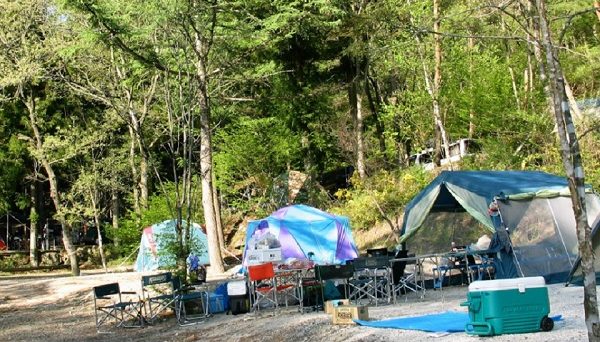 森の隠れ家ビッグホーンオートキャンプ場