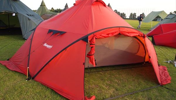 ウィグロ LT4 レッド