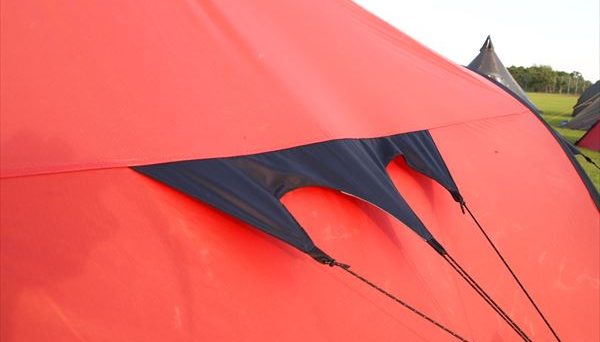 ウィグロ LT4 レッド