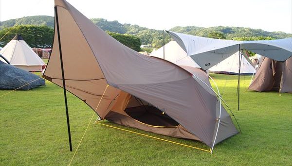 フロントポーチ 2P