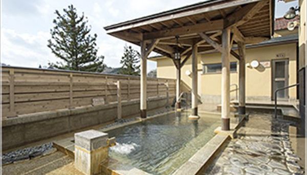 島ヶ原温泉 やぶっちゃキャンプ場