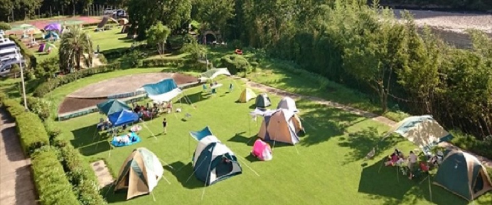 四万十ひろばキャンプ場カヌー館