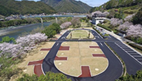 四万十ひろばキャンプ場カヌー館