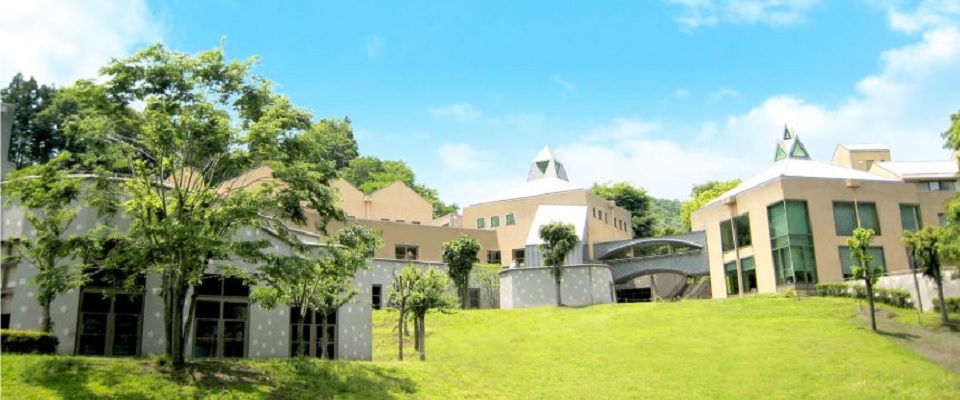 神奈川県立藤野芸術の家(キャンプステーション)