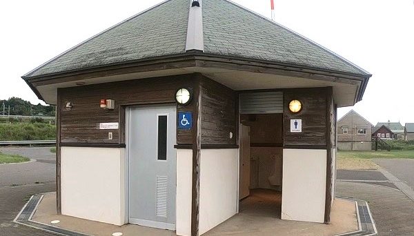 道の駅岩城オートキャンプ場