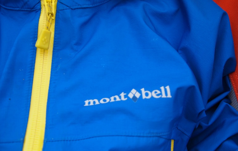 アウトドアウェア