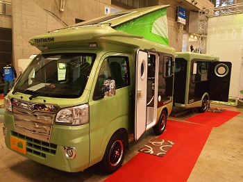 キャンピングカー