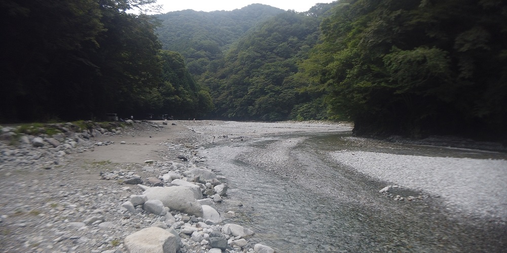 キャンプの危険