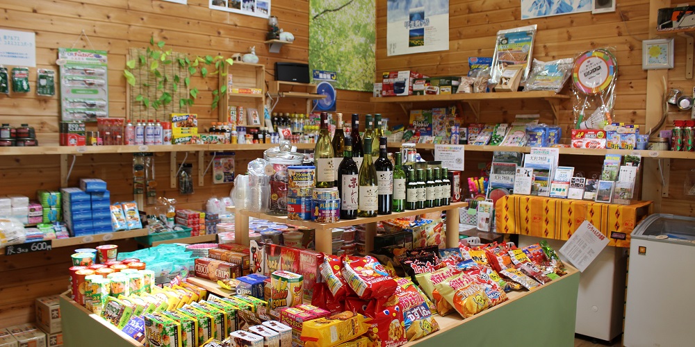 キャンプ場売店