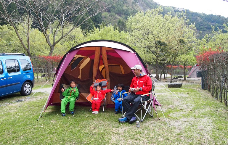 コールマン｜トンネルツールームハウス