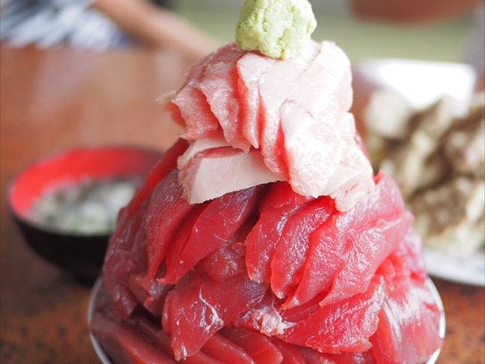 マグロ丼整体師キャンパー